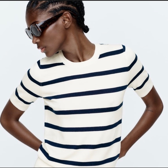 Zara Tops - Zara Striped Short Sleeve Top